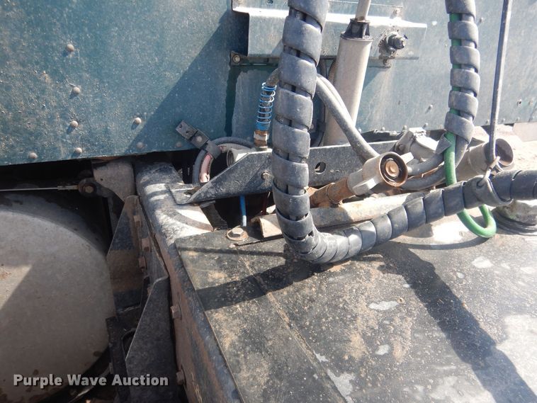 image for item DJ7011 1994 Kenworth W900L  semi truck