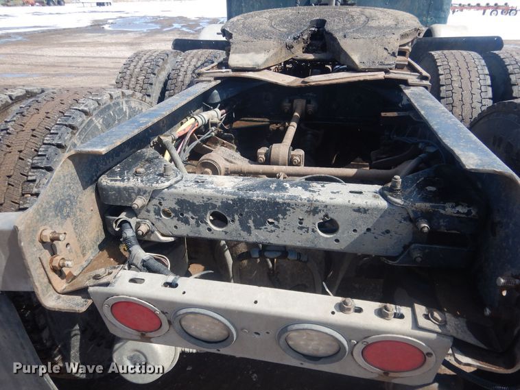 image for item DJ7011 1994 Kenworth W900L  semi truck