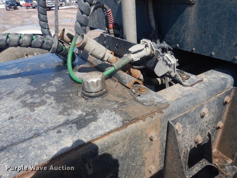 image for item DJ7011 1994 Kenworth W900L  semi truck