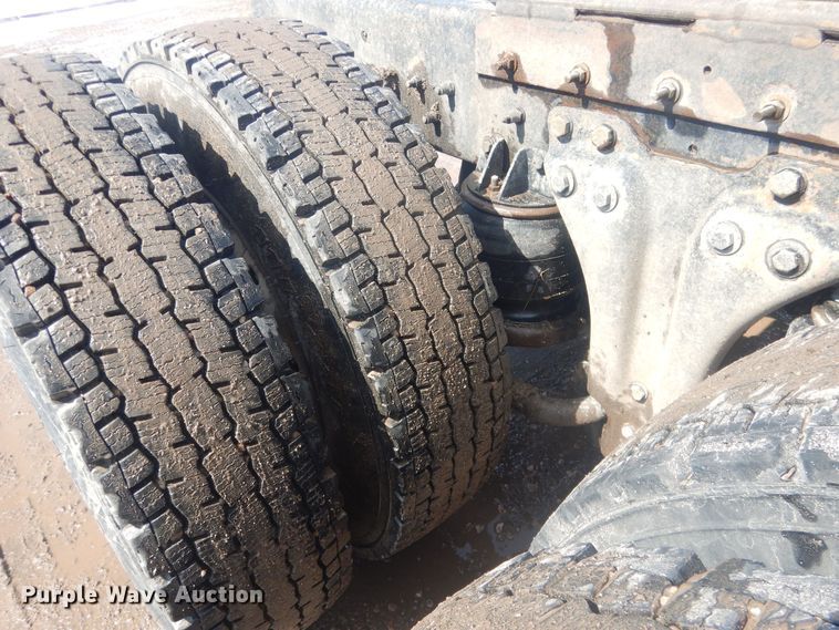 image for item DJ7011 1994 Kenworth W900L  semi truck