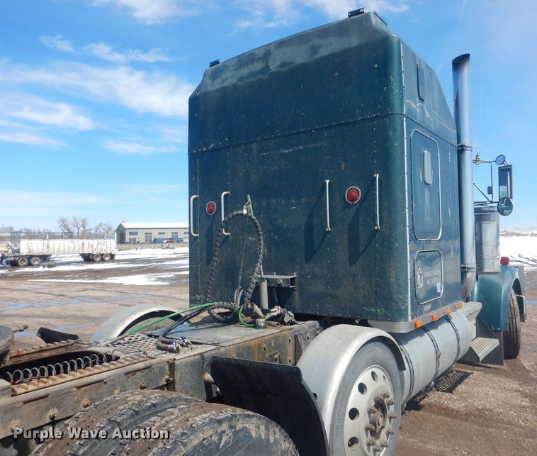 image for item DJ7011 1994 Kenworth W900L  semi truck