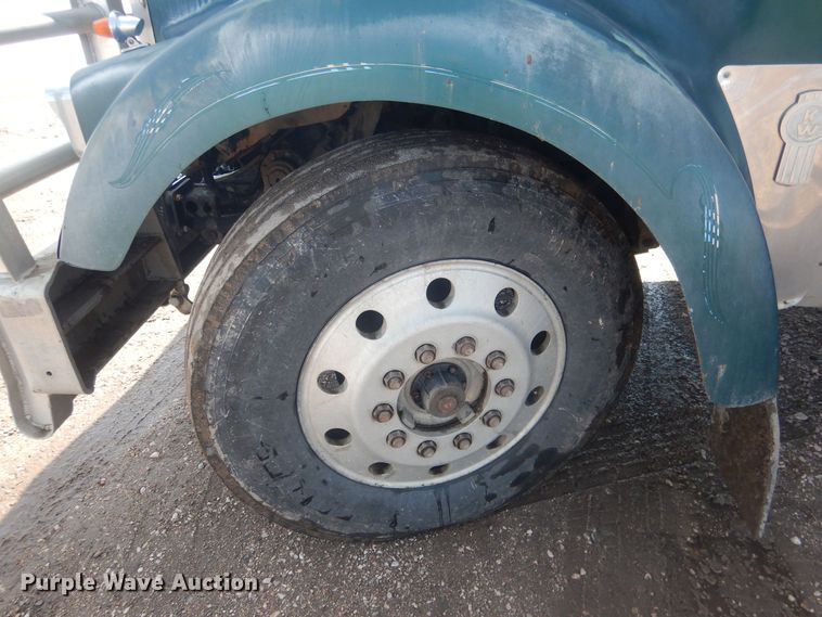 image for item DJ7011 1994 Kenworth W900L  semi truck