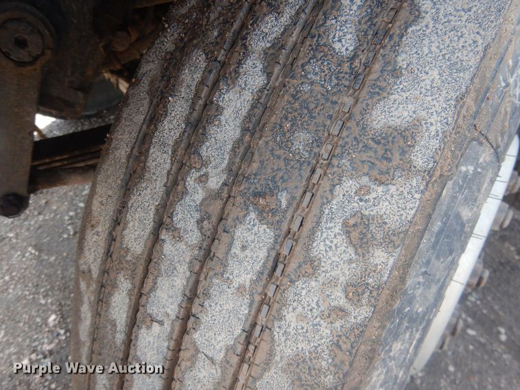 image for item DJ7011 1994 Kenworth W900L  semi truck