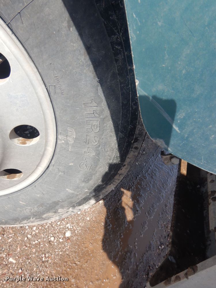 image for item DJ7011 1994 Kenworth W900L  semi truck