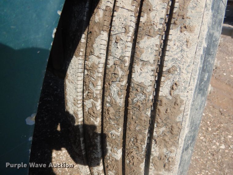 image for item DJ7011 1994 Kenworth W900L  semi truck