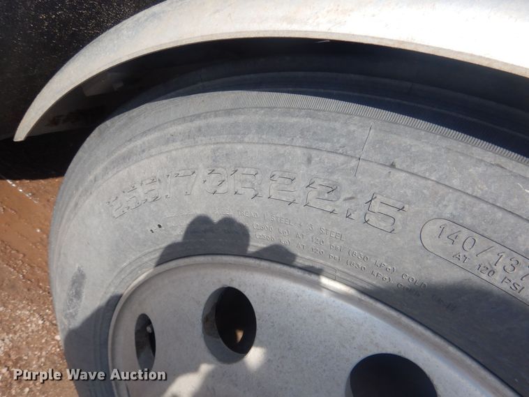 image for item DJ7011 1994 Kenworth W900L  semi truck