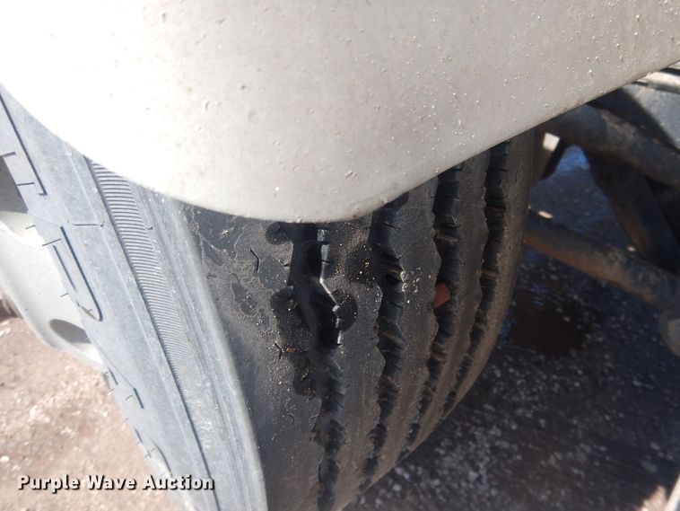 image for item DJ7011 1994 Kenworth W900L  semi truck