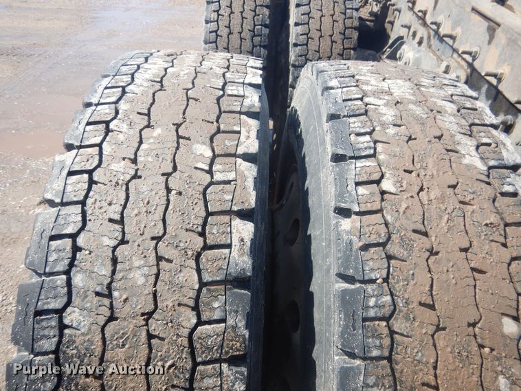 image for item DJ7011 1994 Kenworth W900L  semi truck