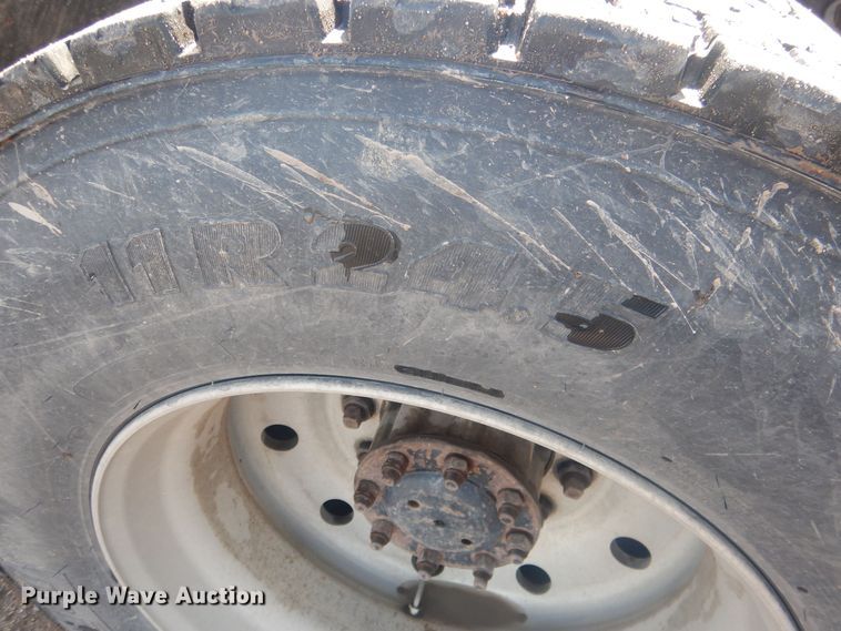 image for item DJ7011 1994 Kenworth W900L  semi truck