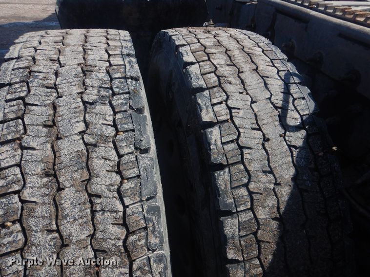 image for item DJ7011 1994 Kenworth W900L  semi truck