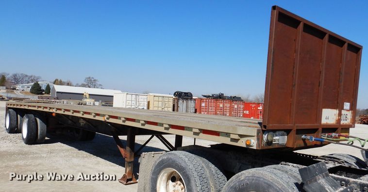 image for item DK2046 1988 Wilson Roadbrute  flatbed trailer