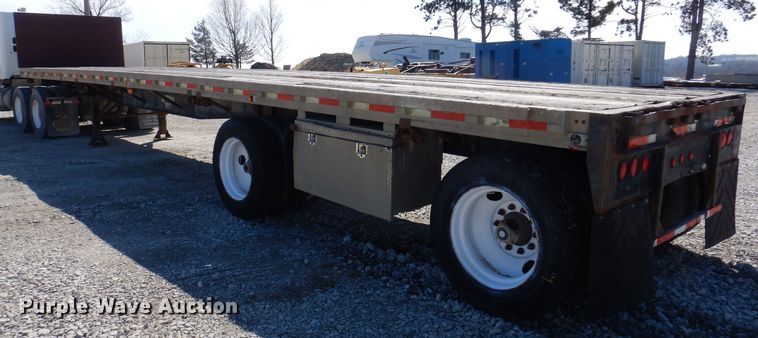 image for item DK2046 1988 Wilson Roadbrute  flatbed trailer
