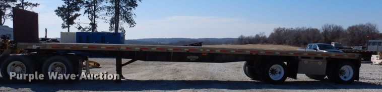 image for item DK2046 1988 Wilson Roadbrute  flatbed trailer