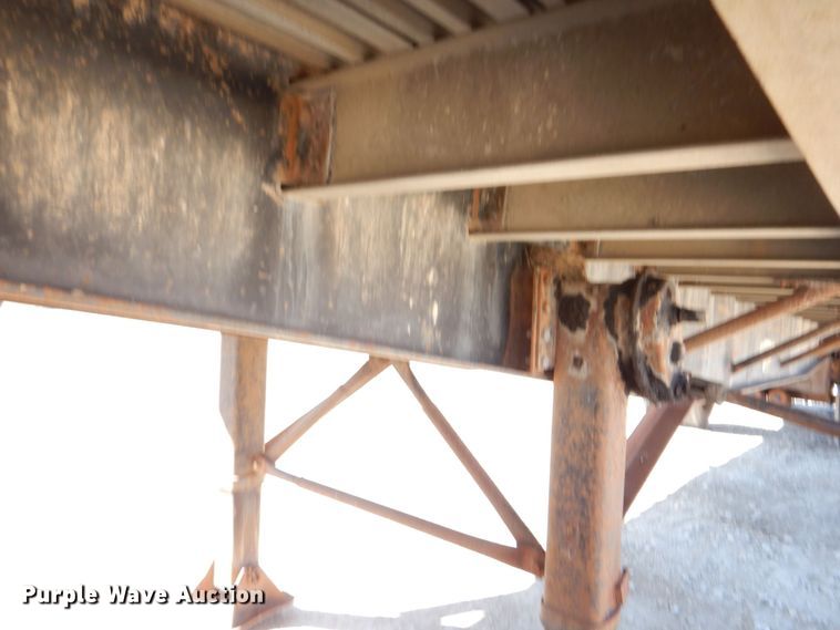 image for item DK2046 1988 Wilson Roadbrute  flatbed trailer