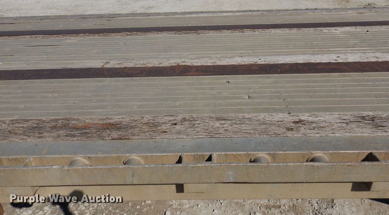 image for item DK2046 1988 Wilson Roadbrute  flatbed trailer