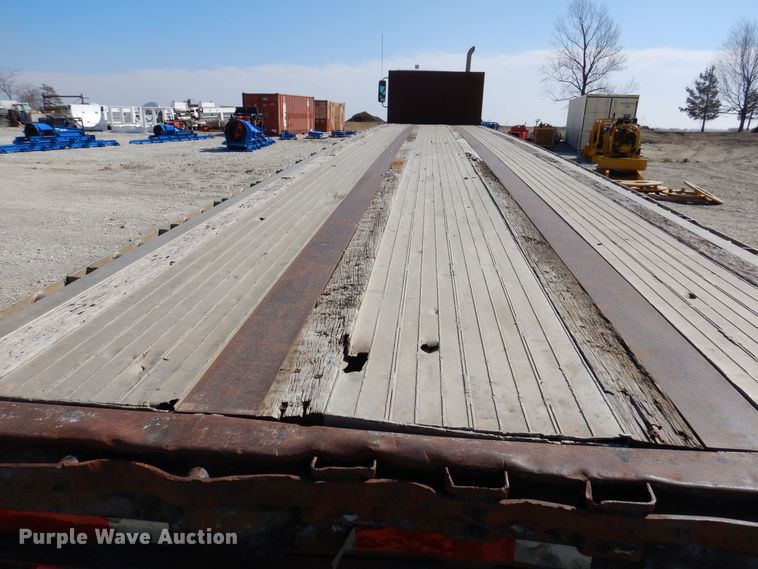 image for item DK2046 1988 Wilson Roadbrute  flatbed trailer