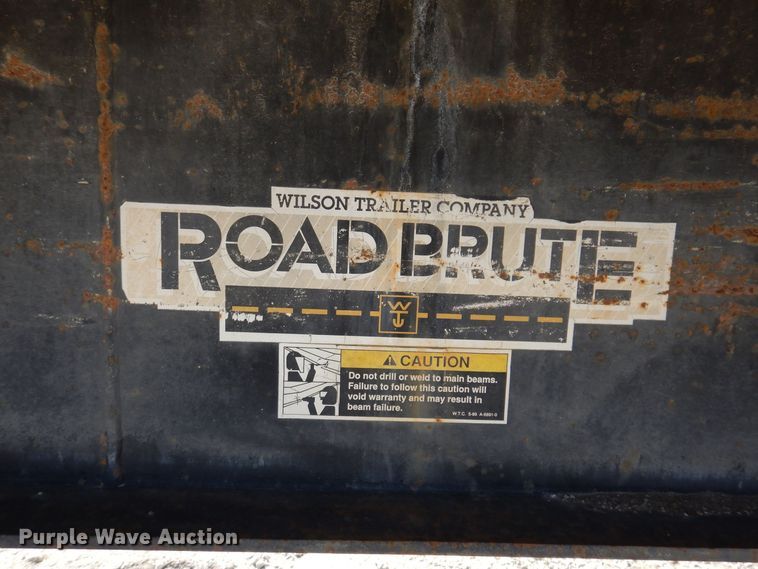 image for item DK2046 1988 Wilson Roadbrute  flatbed trailer