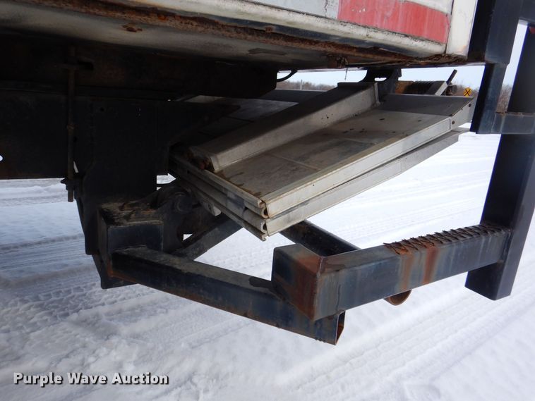 image for item DK2194 2004 International 4300  refrigerated truck