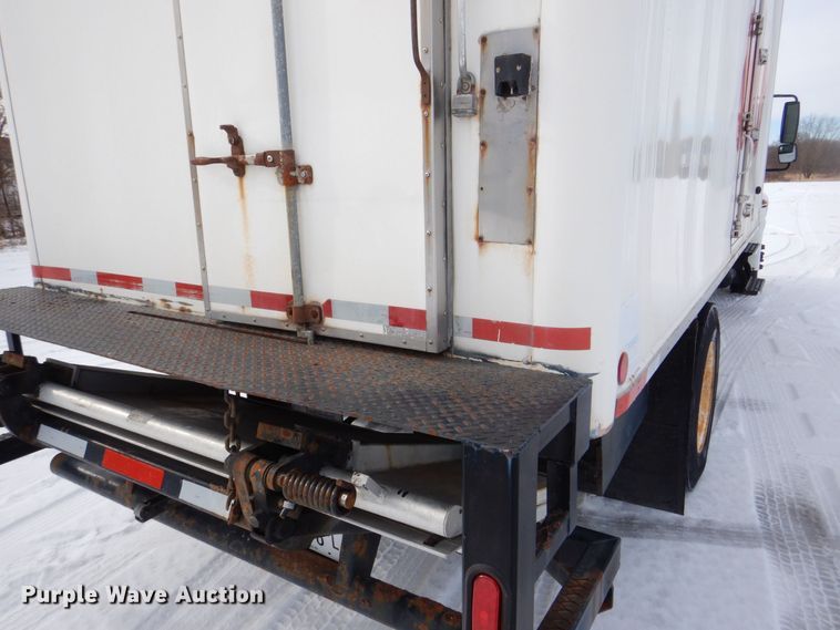 image for item DK2194 2004 International 4300  refrigerated truck