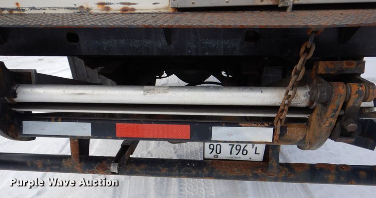 image for item DK2194 2004 International 4300  refrigerated truck