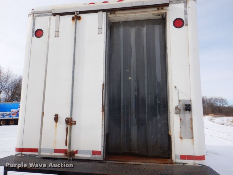 image for item DK2194 2004 International 4300  refrigerated truck