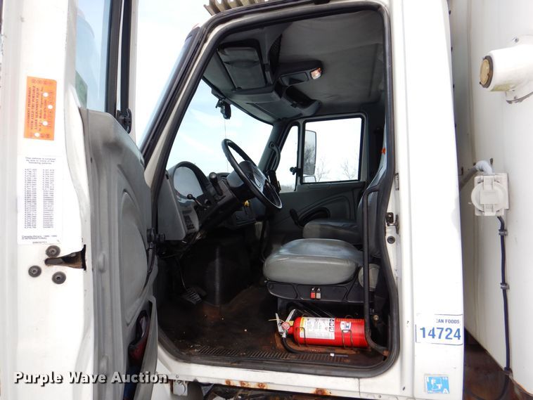image for item DK2194 2004 International 4300  refrigerated truck