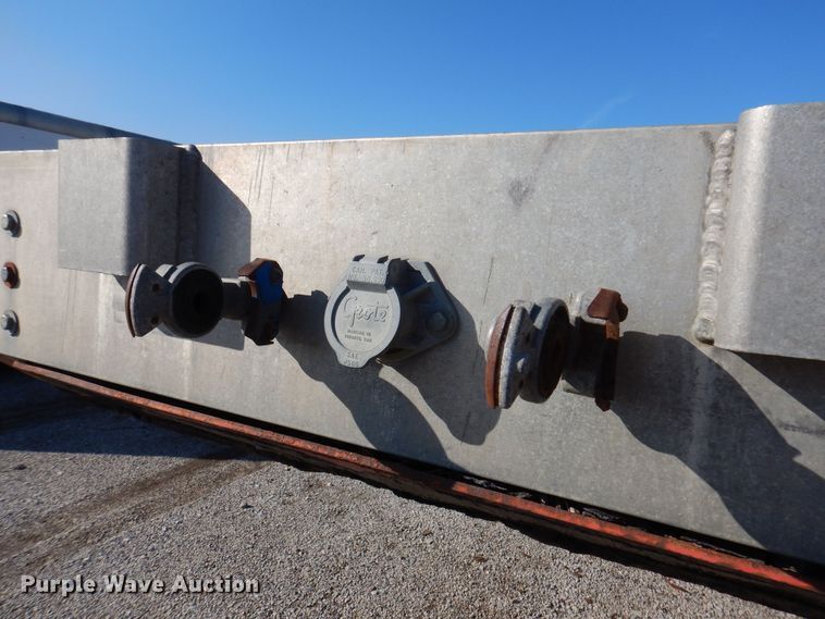 image for item DK5197 1995 Wilson Road Brute  flatbed trailer