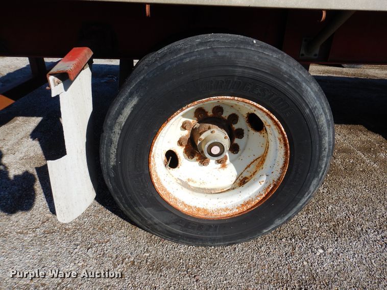 image for item DK5197 1995 Wilson Road Brute  flatbed trailer