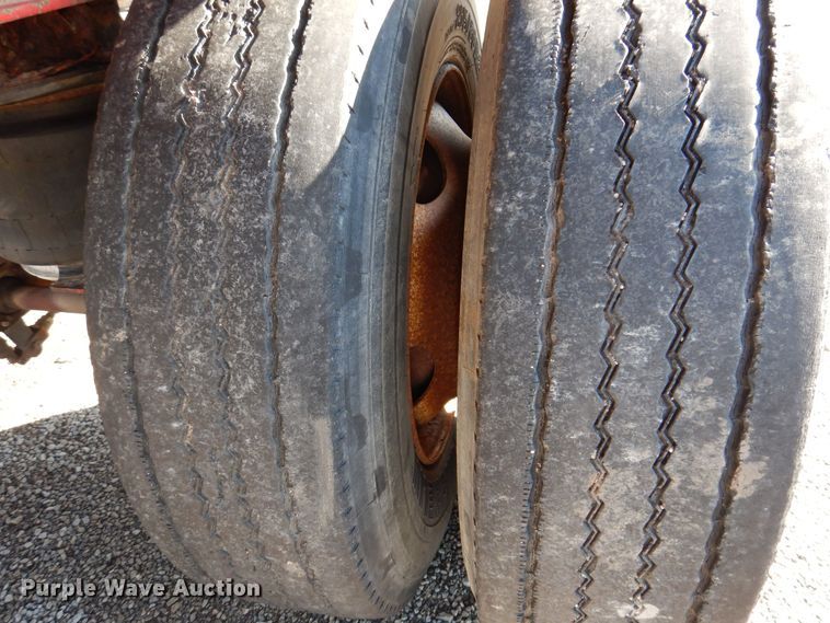 image for item DK5197 1995 Wilson Road Brute  flatbed trailer