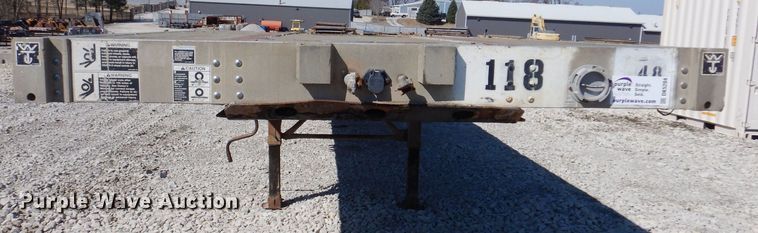 image for item DK5204 1999 Wilson  flatbed trailer