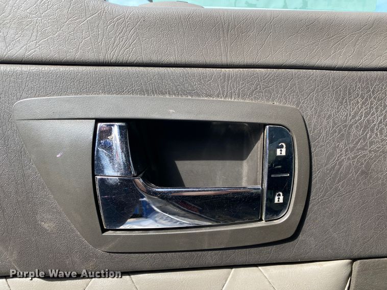 image for item DL7010 2007 Kenworth T600  semi truck