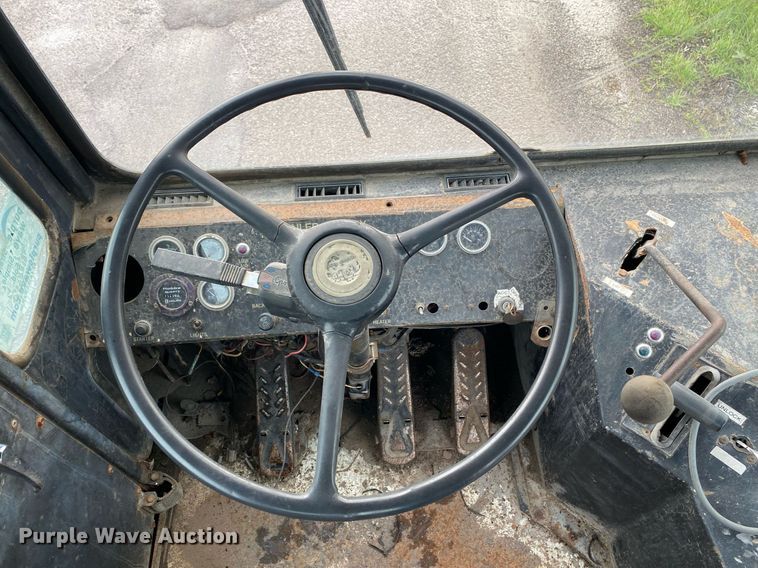 image for item DL7126 Capacity TJ4000  yard truck