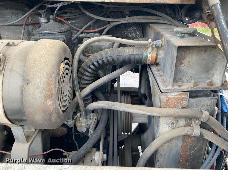 image for item DL7126 Capacity TJ4000  yard truck