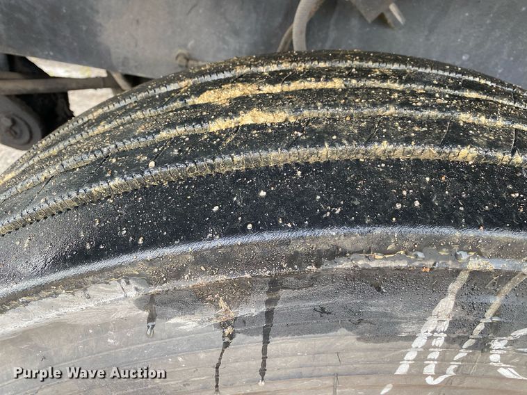 image for item DL7126 Capacity TJ4000  yard truck