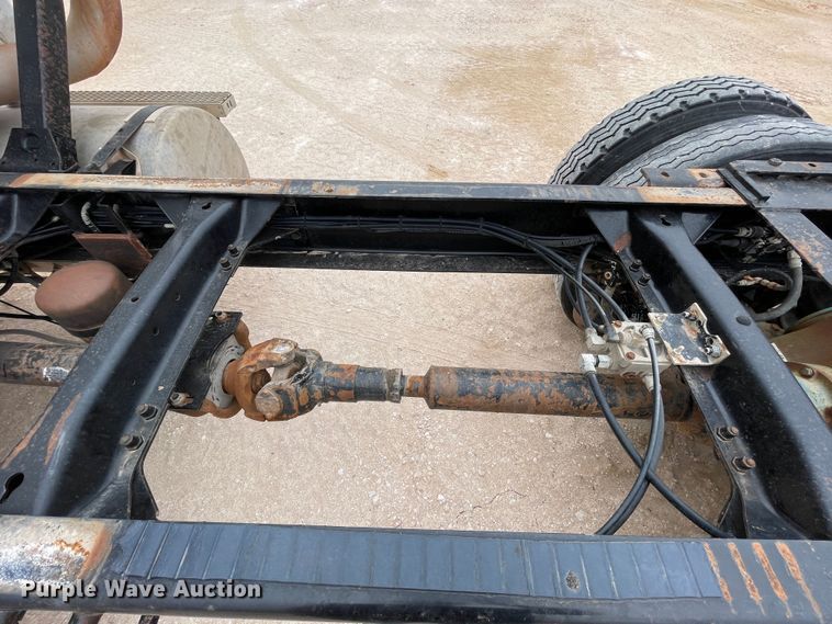 image for item DN4559 2001 Mack CH613  semi truck