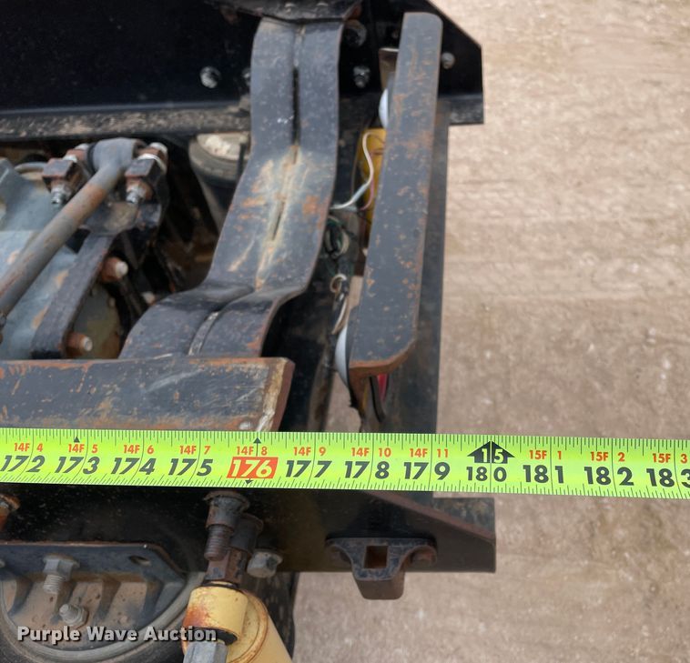 image for item DN4559 2001 Mack CH613  semi truck