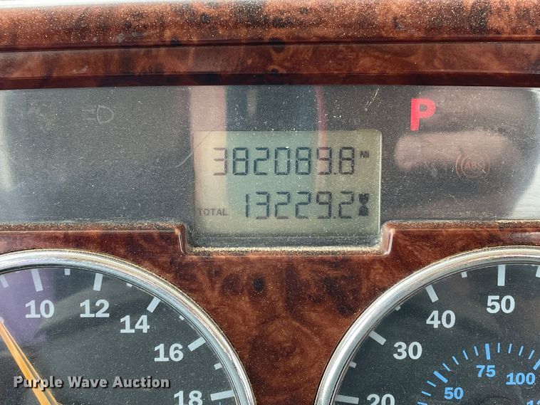 image for item DN4559 2001 Mack CH613  semi truck