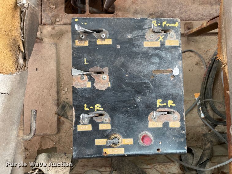 image for item DN4560 1977 Mack RL685LS  water truck