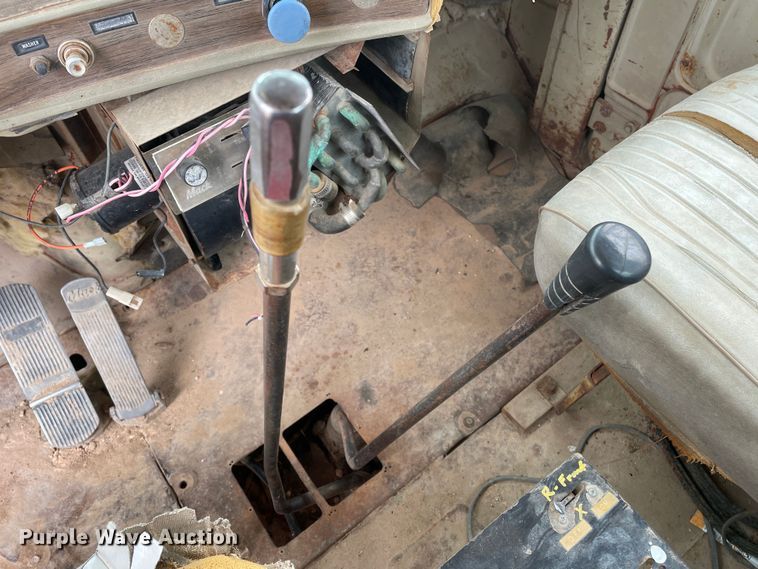 image for item DN4560 1977 Mack RL685LS  water truck