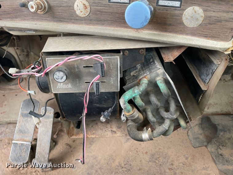 image for item DN4560 1977 Mack RL685LS  water truck