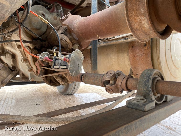 image for item DN4560 1977 Mack RL685LS  water truck