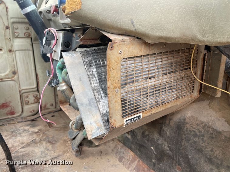 image for item DN4560 1977 Mack RL685LS  water truck