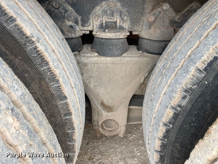 image for item DN4560 1977 Mack RL685LS  water truck