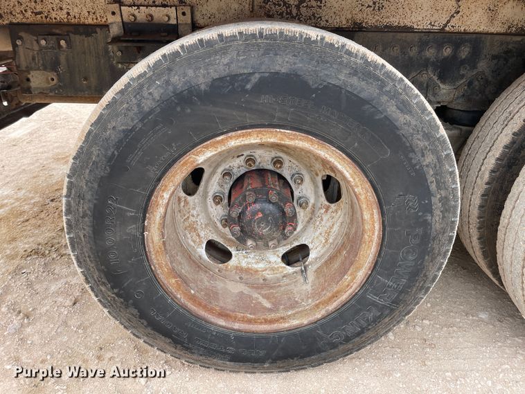 image for item DN4560 1977 Mack RL685LS  water truck