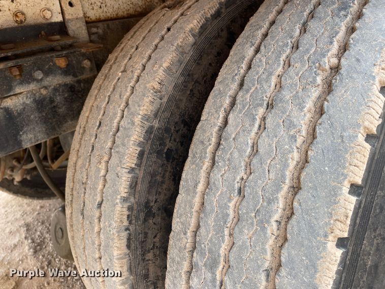 image for item DN4560 1977 Mack RL685LS  water truck