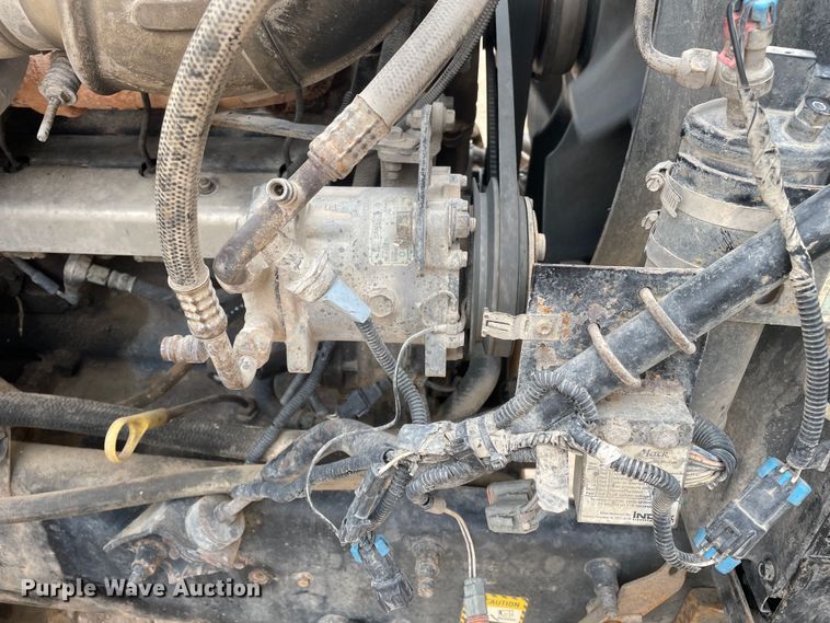 image for item DN4561 2001 Mack CH613  semi truck