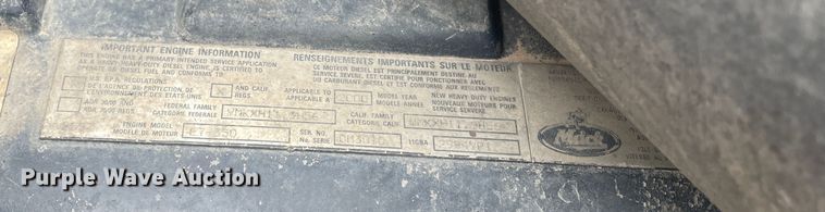 image for item DN4561 2001 Mack CH613  semi truck