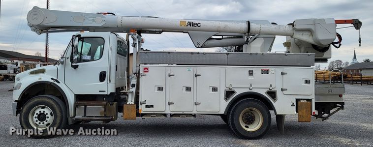 image for item DO3616 2010 Freightliner Business Class M2  bucket truck