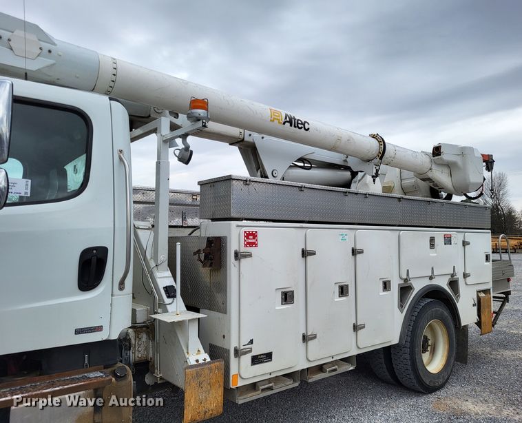 image for item DO3616 2010 Freightliner Business Class M2  bucket truck