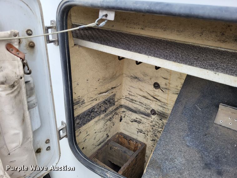 image for item DO3616 2010 Freightliner Business Class M2  bucket truck